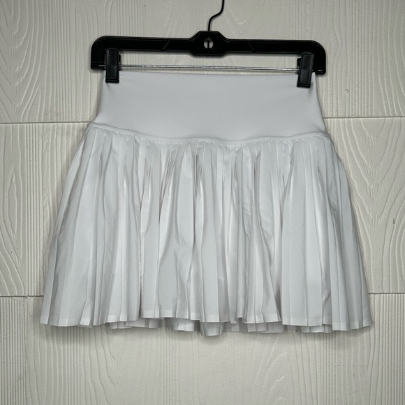 ALO Yoga Dresses & Skirts - ALO Yoga White Pleated Tennis Mini Skirt